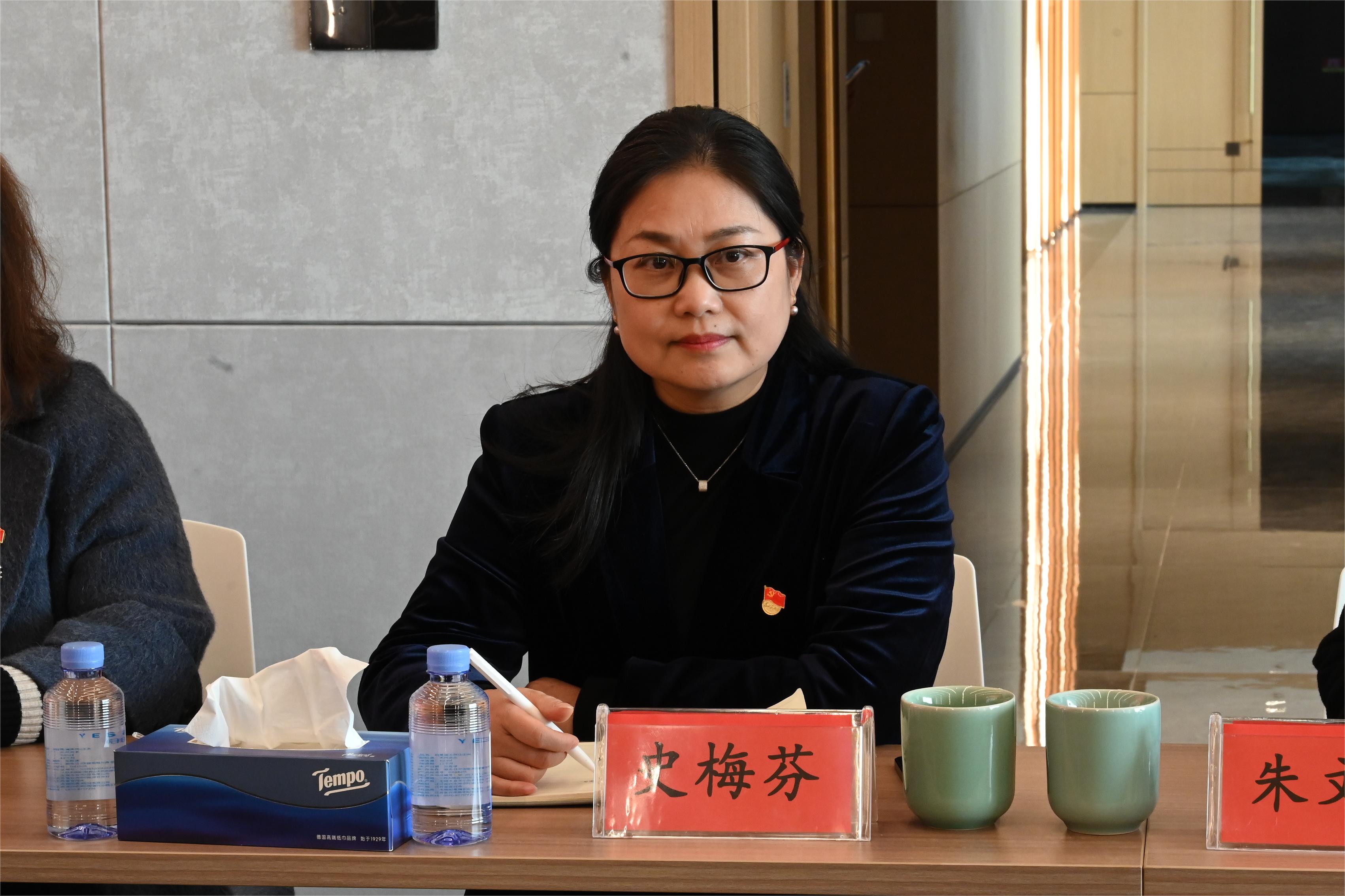 傲雪寒梅自芬芳，恒久绽放谱新章——记奇发28官网股份采供部高级部长史梅芬